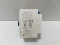 Peralatan Listrik Ladn 40 Blok Kontak Tambahan 4-pcs Penjualan Lot Produk Plc