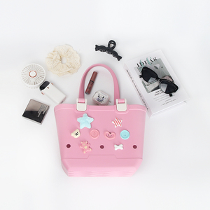 กระเป๋าโท้ท EVA ตกแต่งเก๋ไก๋น่ารักเต็มไปด้วยสีชมพูพร้อมแผ่นแปะการ์ตูนกระเป๋าหรูหราพร้อมโบว์ลูกไม้ที่สมบูรณ์แบบสำหรับการใช้งานในชีวิตประจำวันอย่างมีสไตล์ - Product Image 2