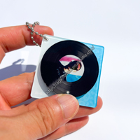 Vente en gros de porte-clés avec logo porte-clés musique acrylique holographique personnalisé Spining rotatif Nfc Album Mini cd porte-clés