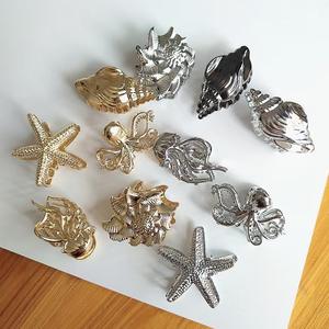 Pinza para el pelo de aleación con diseño de estrella de mar, tiburón y concha exagerada, para mujer, accesorio de moda sencillo y elegante - Product Image 1