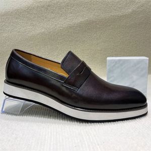 Zapatos de Hombre Hechos a Mano en Cuero Genuino - Calidad Premium, Formales y Casuales, Deportivos, Sin Cordones, para Primavera - Venta al Por Mayor desde China - Product Image 6