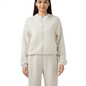 2025 personnalisable léger femmes à manches longues veste d'entraînement surdimensionné court capuche poches Sports d'hiver <span class=keywords><strong>Jogging</strong></span> respirant - Product Image 1