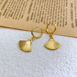 ต่างหู hoogie สีทอง316L ต่างหูสแตนเลสแบบใส่ใบแปะก๊วยชุบทอง18K รูปทรงเรขาคณิตสีสันสดใสขายส่ง - Product Image 4