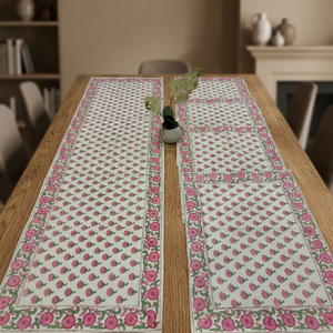 Ensemble de chemins de table en coton imprimé à la main motif floral rose, style traditionnel, lavable en machine ou à la main, pour la décoration de la maison et de la salle à manger - Product Image 3