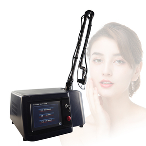 เครื่องเลเซอร์เศษส่วนแบบ CO2 60W ตั้งโต๊ะเครื่องทำผิว RF ผลัดผิวคืนความอ่อนเยาว์ให้กับช่องคลอดอุปกรณ์เสริมความงาม - Product Image 1