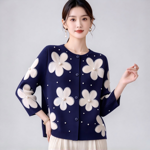 Blusa Plisada con Flores 3D para Mujer, Lista para Enviar, Blusa con Adornos de Perlas, Envío en 7 Días, Camisa Técnica, Blusa Plisada de Otoño - Product Image 3