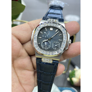 Reloj de Diseño de Lujo para Hombre, Multifunción, Clásico, con Detalles de Moissanita y Correa de Cuero de Alta Calidad - Product Image 5