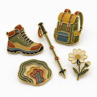 Ensemble de badges émaillés personnalisés pour la randonnée en plein air, le camping, l'aventure en montagne, la tente, la boussole, badges de revers plaqués or, cadeau, vente en gros