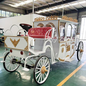 Chariot de transport ouvert électrique blanc et doré, style carrosse royal, alimenté au lithium, pour mariages et séances photo - Product Image 3