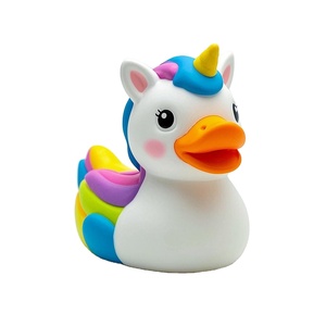 Jouet canard en vinyle personnalisé en forme <span class=keywords><strong>de</strong></span> <span class=keywords><strong>licorne</strong></span>-Jouet <span class=keywords><strong>de</strong></span> <span class=keywords><strong>bain</strong></span> animal pour la décoration, la collecte et le cadeau Personnalisez votre propre conception - Product Image 1