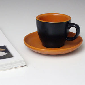 Tazza e Piattino in Ceramica Bicolore Personalizzati per <span class=keywords><strong>Caffè</strong></span> Espresso, Tazza in Porcellana Italiana con Logo Personalizzato per Caffetterie - Product Image 4