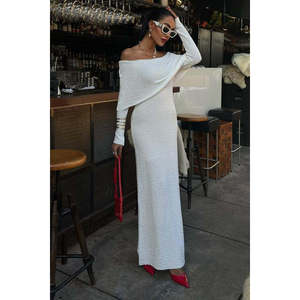 ชุดราตรีผ้าเครปทรงเอแบบเปิดไหล่ สีเอครู สวมใส่สบาย เข้ารูปตามแนวเอวธรรมชาติ - Product Image 6