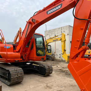 รถขุดตีนตะขาบ Doosan Dh150/Dh150W-7 มือสอง น้ำหนัก 15 ตัน นำเข้าจากเกาหลี พร้อมเครื่องยนต์ เกียร์ ปั๊ม ลูกปืน - Product Image 2