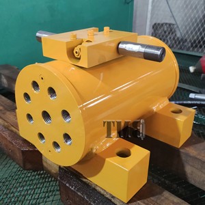 Actionneur rotatif hydraulique hélicoïdal à 90-360 degrés <span class=keywords><strong>Support</strong></span> au pied et montage sur bride <span class=keywords><strong>avant</strong></span> Actionneur rotatif hydraulique - Product Image 1