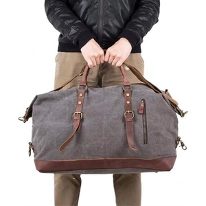 Échantillon gratuit Sac de voyage et de week-end surdimensionné en toile avec garniture en cuir véritable, sac à bandoulière, sac de nuit, sac de cabine - Product Image 1