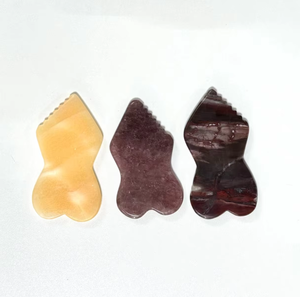 Productos de bienestar, cuidado de la salud, masajeador de piedras preciosas de jade natural, tabla Gua Sha manual con diseño ondulado en forma de hueso. - Product Image 1