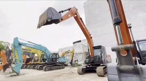 Excavatrice sur chenilles Hitachi ZX200 d'occasion, 20T, profondeur de creusement de 6,67 m, 122 kW, diesel, excavatrice Hitachi ZX200 - Product Image 4