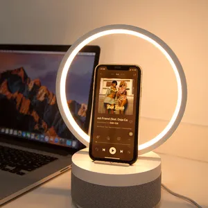 Live Vullen Licht Slaapkamer Nachtkastje Smart Lamp Mobiele Nachtlampje Muziek Draadloos Opladen Tafellamp