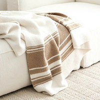 Plaid en velours blanc crème chaud pour l'hiver, design rayé élégant, couverture de luxe pour canapé et chambre à coucher