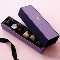 Boîte à chocolats personnalisée de luxe avec tiroir, étiquette privée, finition mate, gaufrage, fermeture magnétique et insert en mousse