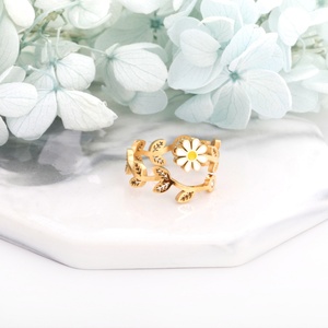 Nouveautés 2022 - Bijoux tendance - Bagues de fiançailles en or 18 carats plaqué or avec fleur de lotus pour femme - Product Image 1