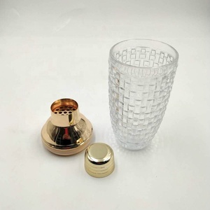 <span class=keywords><strong>Verre</strong></span> <span class=keywords><strong>shaker</strong></span> fait à la main de 12 pouces, 13oz, avec couvercle en or 304, pour outils de bar et de club - Product Image 5