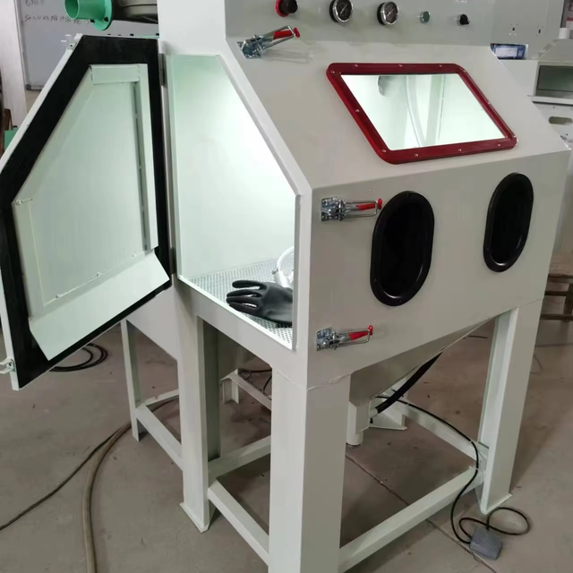 High Quality Dustless Manual Wet Sand Blasting Cabinet Mobile Sandblasting Equipment