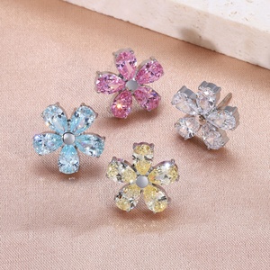 Pendientes de Diseño Personalizados Populares, con Cristales Austríacos Rosados y Blancos, Flor de Acero Inoxidable y Circonita Cúbica para Mujer - Product Image 2