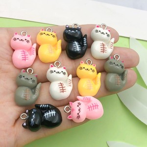 จี้เรซิ่นรูปแมวหลากสีสันการ์ตูนน่ารักหน้ายิ้ม DIY เครื่องประดับสำหรับงานฝีมือสร้างสรรค์ - Product Image 2