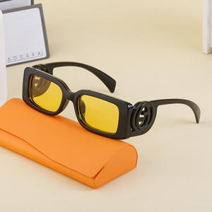 Lunettes de soleil tendance à monture carrée unisexe, monture noire en PC, protection UV400, classe 2, pare-soleil ZS-98048 - Product Image 3