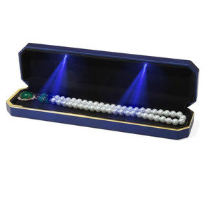 Caja de Regalo para Collares Largos con Iluminación LED, Estuche Octagonal Multicolor para Exhibición de Joyas y Collares de Perlas - Product Image 2