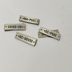 Individuell Bedruckte & Lasergravierte Edelstahl-Namensschilder mit Gebürsteter Oberfläche, Wasserdicht, Ölbeständig, Korrosionsresistent, Metall-Etiketten - Product Image 4
