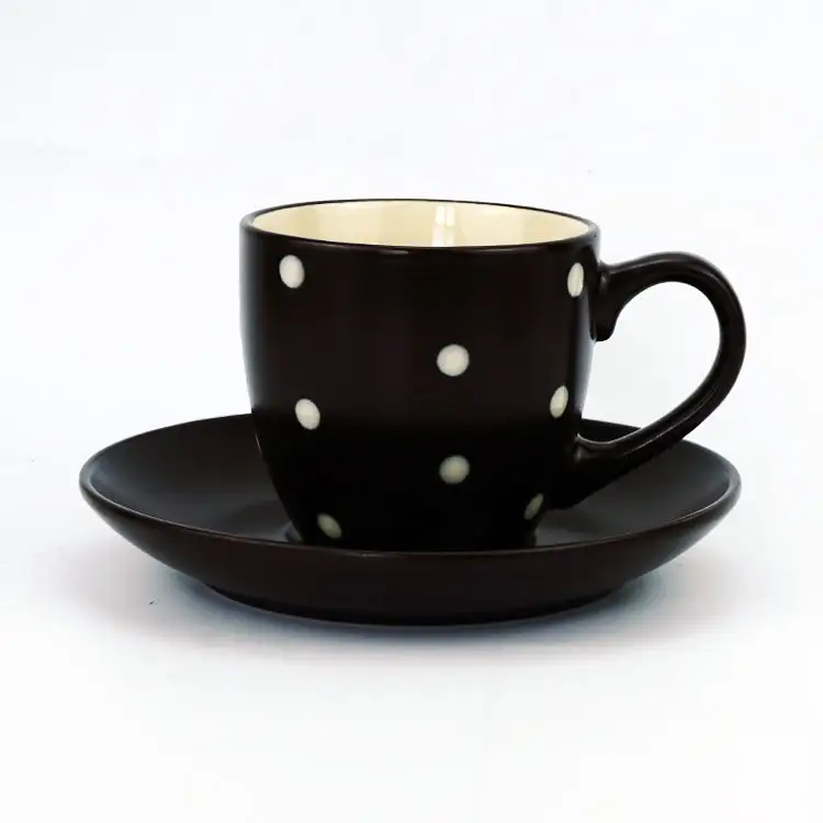 Tazza di caffè in ceramica produttore con Logo tazza fornitore di tazze personalizzate all'ingrosso tazza di porcellana da tè nordico ceramica tazza e piattino