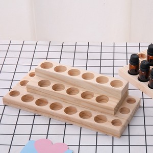 Estante de madera para almacenamiento de aceites esenciales, organizador de escritorio de 4 niveles para exhibir botellas de cosméticos - Product Image 2