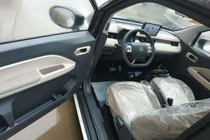 Chery QQ Ice Cream Youth Edition 2024 205KM Sundae Kursi Kain Gelap Kiri 3-pintu 4-kursi Mini Van Listrik Motor 41hp Terpasang di Belakang - Product Image 4