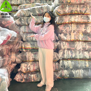 उच्च गुणवत्ता वाले दूसरे हाथ के फुटबॉल जूते मैच या मिश्रित थोक प्रशिक्षण के लिए एंटी-स्लिप लुभावनीय डिजाइन - Product Image 6