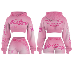 Ensemble deux pièces décontracté et sportif pour femme : sweat à capuche court et short en tissu doux et respirant, personnalisable - Product Image 5