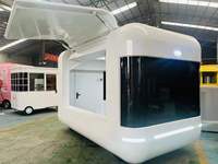 Vente flash : Camion de restauration mobile multifonctionnel, cuisine complète pour la vente de hamburgers, hot-dogs, pizzas, café, glaces, en-cas et autres aliments.