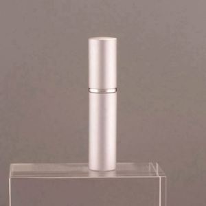 Flacon de parfum OEM 10 ml en métal et verre, rechargeable, vide, avec pompe pulvérisatrice, sérigraphié, MOQ 100 pièces - Product Image 2
