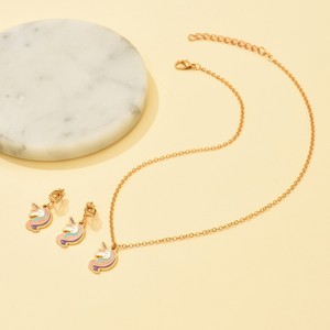 Collier pendentif licorne goutte à goutte d'huile pour femmes européennes et américaines best-seller clips d'oreille non perçants cadeau bijoux transfrontalier 1PC - Product Image 2