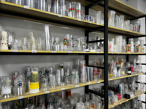 Los Mejores Vasos de Plástico Esmerilados Ecológicos Desechables con Tapas para Bebidas Frías y Calientes - Product Image 6