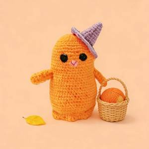 Décoration d'Halloween mignonne en forme de fantôme de couleur orange avec chapeau tissé violet, kit de poupée en crochet DIY en fil à tricoter - Product Image 3