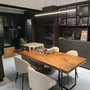 Precio de fábrica moderno Muebles de madera Losa de borde vivo Cocina de nogal macizo Mesa de comedor de restaurante de madera