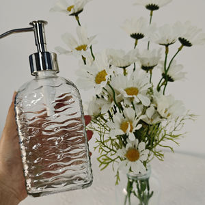 Vente en gros de flacons distributeurs en verre personnalisés design rétro en relief pour parfum <span class=keywords><strong>savon</strong></span> décor - Product Image 4