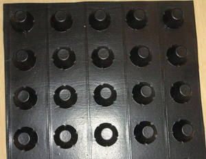 Tapis filtrant pour gazon artificiel, aménagement paysager, panneau <span class=keywords><strong>de</strong></span> <span class=keywords><strong>drainage</strong></span> en HDPE, bac <span class=keywords><strong>de</strong></span> <span class=keywords><strong>drainage</strong></span> pour plantation, grille en plastique pour gazon <span class=keywords><strong>de</strong></span> toit - Product Image 3