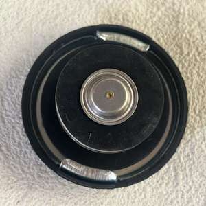 Fiat 2005-2010 Jeep Grand Cherokee bouchon de <span class=keywords><strong>radiateur</strong></span> bouchon de liquide de refroidissement modèle de voiture OEM nouveau 04596198 - Product Image 2