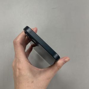 Smartphone Sbloccato di Alta Qualità, Bellissimi Telefoni Cellulari Usati di 13a Generazione, <span class=keywords><strong>iPhone</strong></span> <span class=keywords><strong>13</strong></span> Colore Nero <span class=keywords><strong>Apple</strong></span> - Product Image 4