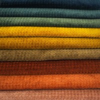 Tissu d'ameublement en polyester tricoté ignifuge, très demandé, pour canapé et chaise, rouleau de tissu de luxe pour textiles de maison, idéal pour la doublure de voiture et l'usage en sacs