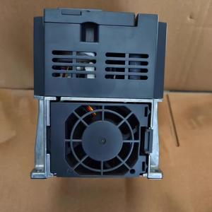 Originele Nieuwe FR-E720-2.2K Mitsubishi VSD 2.2kW Frequentieregelaar AC Motorcontroller - Product Image 3