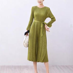 Nuevo <span class=keywords><strong>Vestido</strong></span> Midi Casual de Primavera para Mujer, Diseño Plisado con Estampado de Lunares, Cintura Ajustada Natural, Estampado Dorado Brillante, Estilo <span class=keywords><strong>Issey</strong></span> <span class=keywords><strong>Miyake</strong></span> - Product Image 1